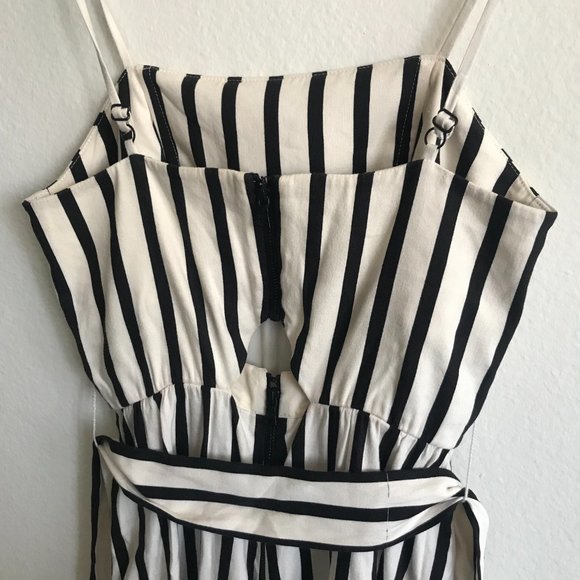 alice + olivia Black and White Striped Jumpsuit Spaghetti Strap Summer Romper 0 - Picture 6 of 12
